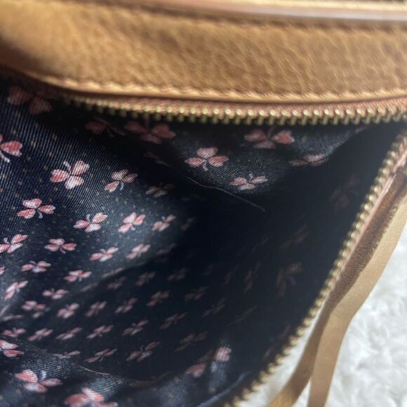 Lucky Brand Leather Tan medium Crossbody Bag stitching accent. - Picture 11 of 12